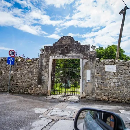 Adria * Kaštela